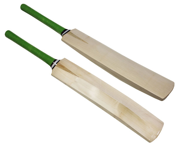 Random colour grip ADULTS Opttiuuq STICKER FREE 3 Star Kashmir Willow KWTU Cricket Bat 